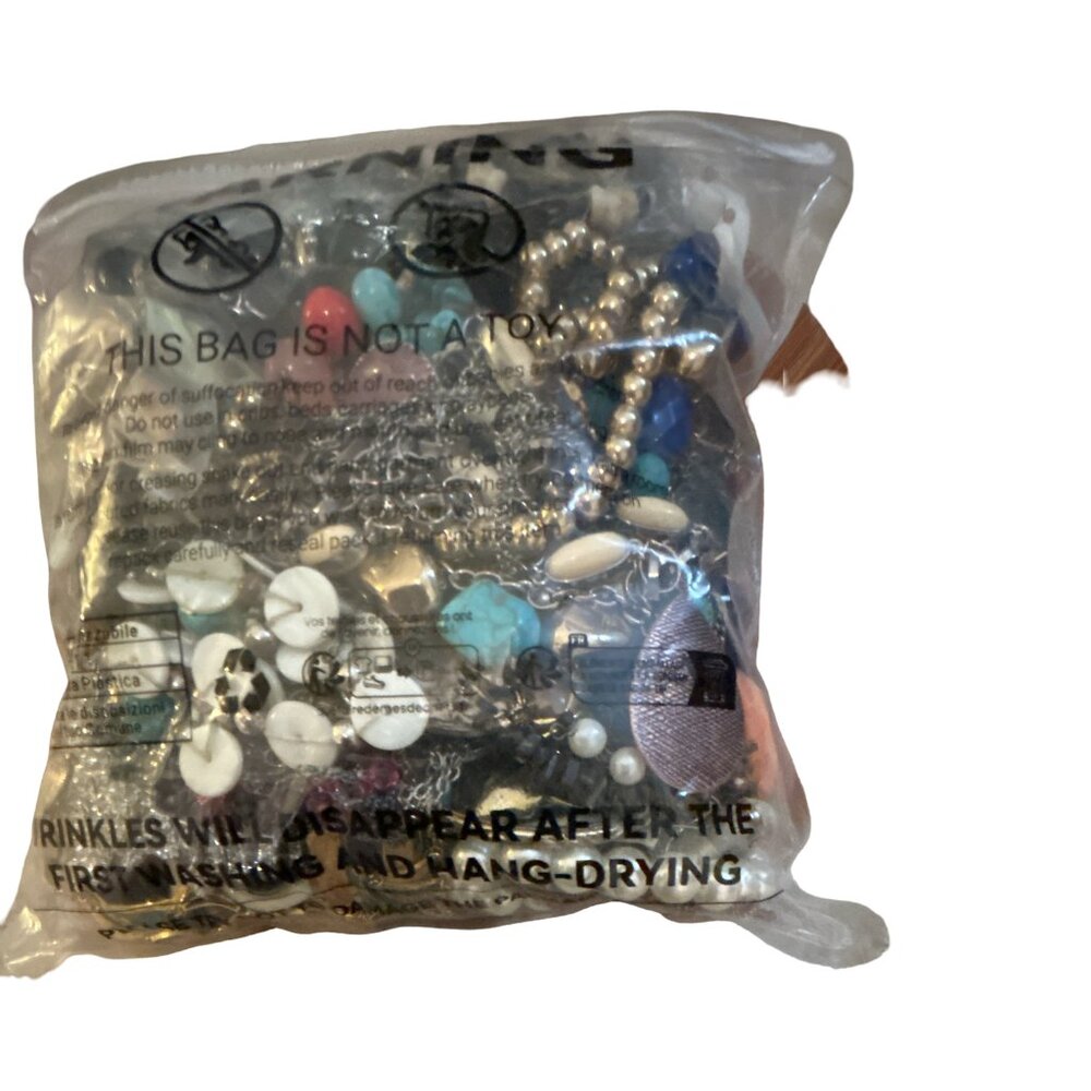 5.5 Lbs Vintage Estate Jewelry Lot Wearable Costume Necklace/ Rings/ Bracelets